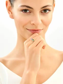 Pierścionek srebrny z cyrkoniami