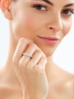 Pierścionek srebrny z cyrkoniami