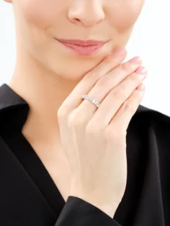 Pierścionek srebrny z cyrkoniami