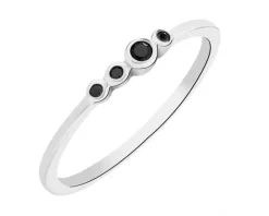 Pierścionek srebrny z cyrkoniami