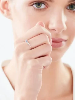 Pierścionek srebrny z cyrkoniami