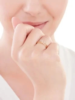 Pierścionek żółtego złota z brylantami - 0,18 ct - próba 585