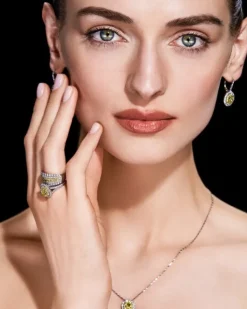 Pierścionek z białego i żółtego złota z diamentami - VS2/Fancy Light Yellow - 1,57 ct - próba 750