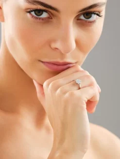 Pierścionek z białego złota z brylantami laboratoryjnymi - 0,35 ct - próba 585