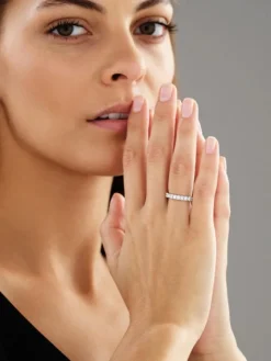 Pierścionek z białego złota z brylantami - Eternity - 1,50 ct - próba 750