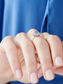 Pierścionek z białego złota z brylantami i tanzanitem - próba 585