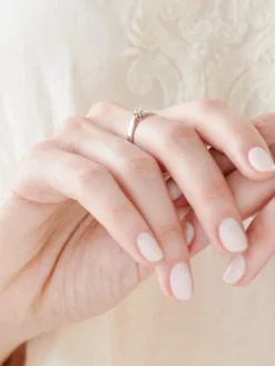 Pierścionek z białego złota z brylantem - 0,10 ct - próba 585