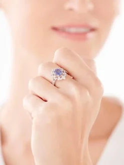 Pierścionek z białego złota z brylantami i tanzanitem - próba 585