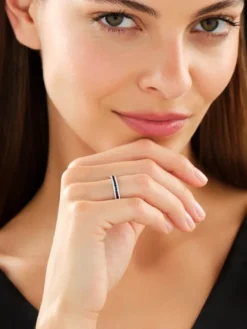 Pierścionek z białego złota z brylantami i szafirami - próba 585