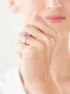 Pierścionek z białego złota z diamentami i ametystem - próba 375