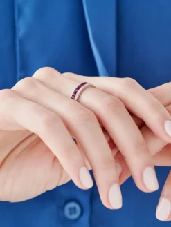 Pierścionek z białego złota z brylantami i rubinami - próba 585