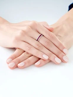 Pierścionek z białego złota z brylantami i rubinami - próba 585