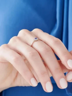 Pierścionek z białego złota z diamentami i tanzanitem - próba 585