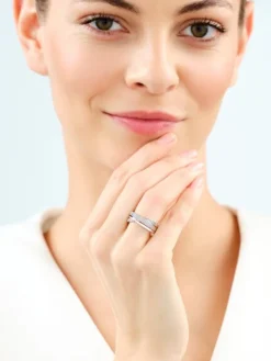 Pierścionek z białego złota z diamentami - 0,14 ct - próba 750