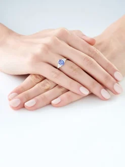 Pierścionek z białego złota z brylantami i tanzanitem - próba 585