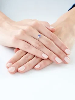 Pierścionek z białego złota z brylantami i tanzanitem - próba 585