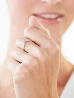 Pierścionek z białego złota z diamentami - 0,09 ct - próba 585