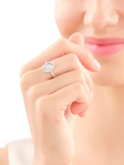 Pierścionek z białego złota z diamentami - 0,68 ct - próba 585