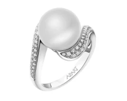 Pierścionek z białego złota z brylantami i perłą South Sea - próba 585