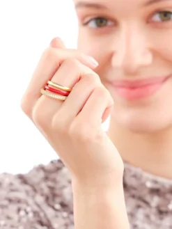 Pierścionek z mosiądzu pozłacany z cyrkoniami i emalią