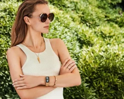 Pierścionek z mosiądzu pozłacany ze szklanymi detalami