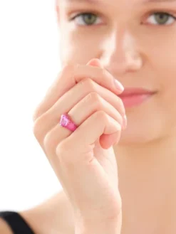 Pierścionek z mosiądzu pozłacany z kwarcem i emalią - serce