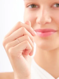 Pierścionek z różowego złota z diamentami i szafirami - próba 585