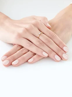 Pierścionek z żółtego i białego złota z brylantem - 0,05 ct - próba 375