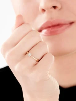 Pierścionek z żółtego i białego złota z brylantami - 0,04 ct - próba 375