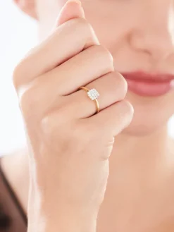 Pierścionek z żółtego złota z brylantami - 0,26 ct - próba 585