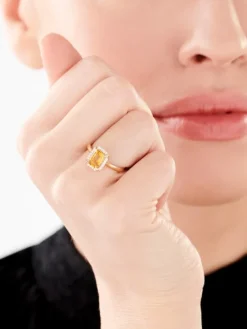 Pierścionek z żółtego złota z diamentami i cytrynem - próba 585