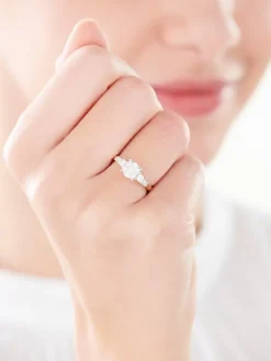 Pierścionek z żółtego złota z diamentami - 0,50 ct - próba 585