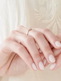 Pierścionek z żółtego złota z diamentami - 0,09 ct - próba 375