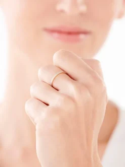 Pierścionek z żółtego złota z diamentami - Eternity - 0,15 ct - próba 585