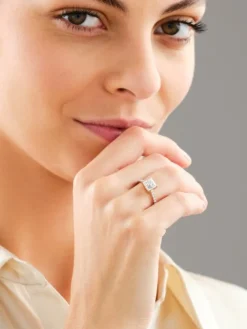 Pierścionek z żółtego złota z diamentami laboratoryjnymi - 1,75 ct - próba 750