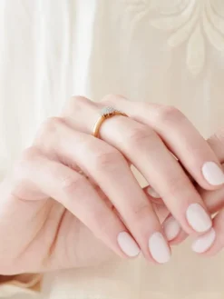 Pierścionek z żółtego złota z diamentami - 0,12 ct - próba 585