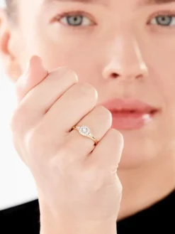 Pierścionek z żółtego złota z diamentami - 0,15 ct - próba 585