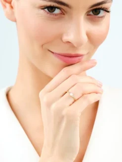 Pierścionek z żółtego złota z brylantem - 0,24 ct - próba 585