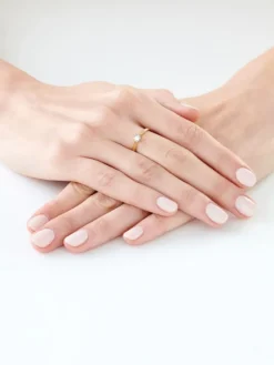 Pierścionek z żółtego złota z brylantem - 0,08 ct - próba 585