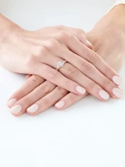 Pierścionek  z żółtego złota z diamentami - 0,15 ct - próba 585