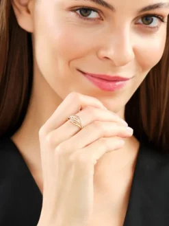 Pierścionek z żółtego złota z diamentami - 0,10 ct - próba 585