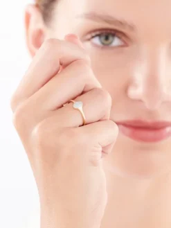 Pierścionek z żółtego złota z diamentami - 0,07 ct - próba 375