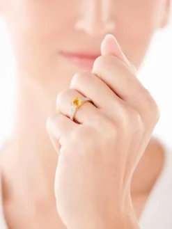 Pierścionek z żółtego złota z diamentami i cytrynem - próba 585