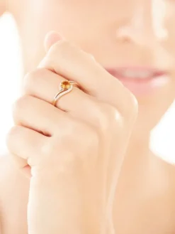 Pierścionek z żółtego złota z diamentami i cytrynem - próba 585