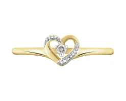 Pierścionek z żółtego złota z brylantem - serce - 0,03 ct - próba 375