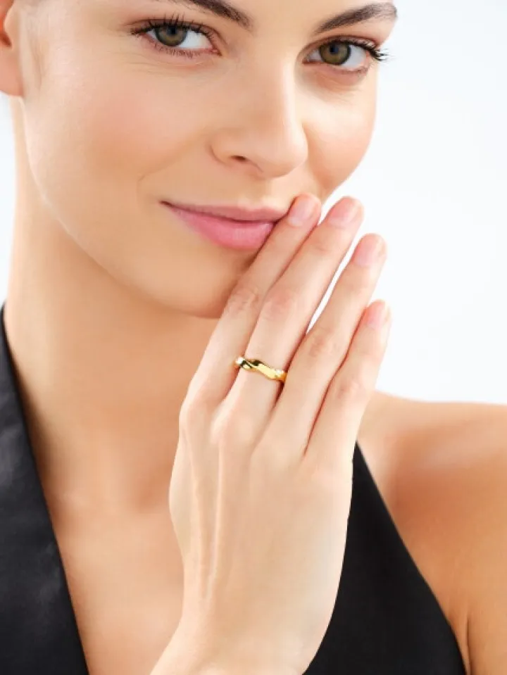 Pierścionek ze stali szlachetnej