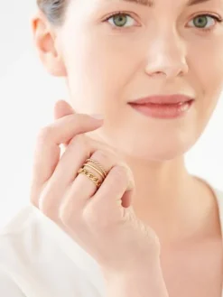 Pierścionek ze stali szlachetnej