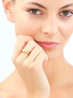 Pierścionek ze stali szlachetnej