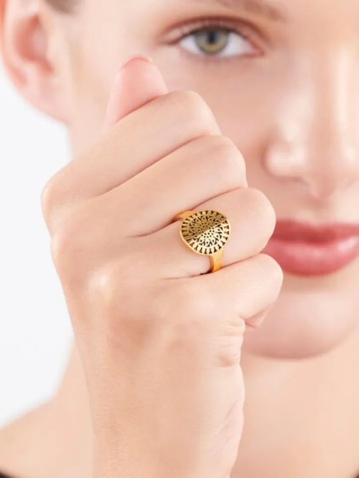 Pierścionek ze stali szlachetnej - rozeta