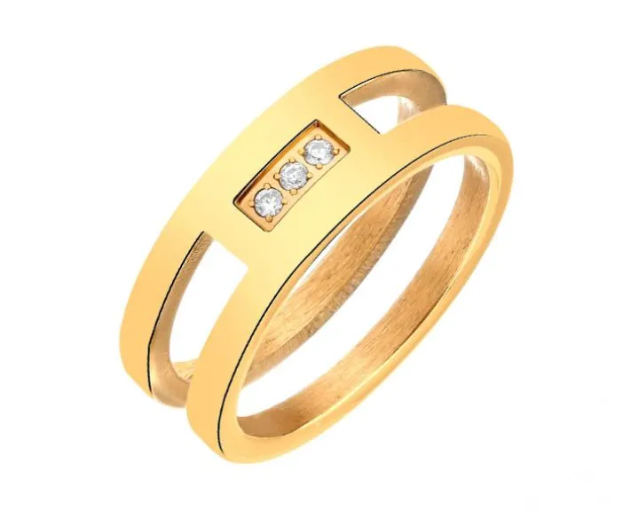 Pierścionek ze stali szlachetnej z cyrkoniami